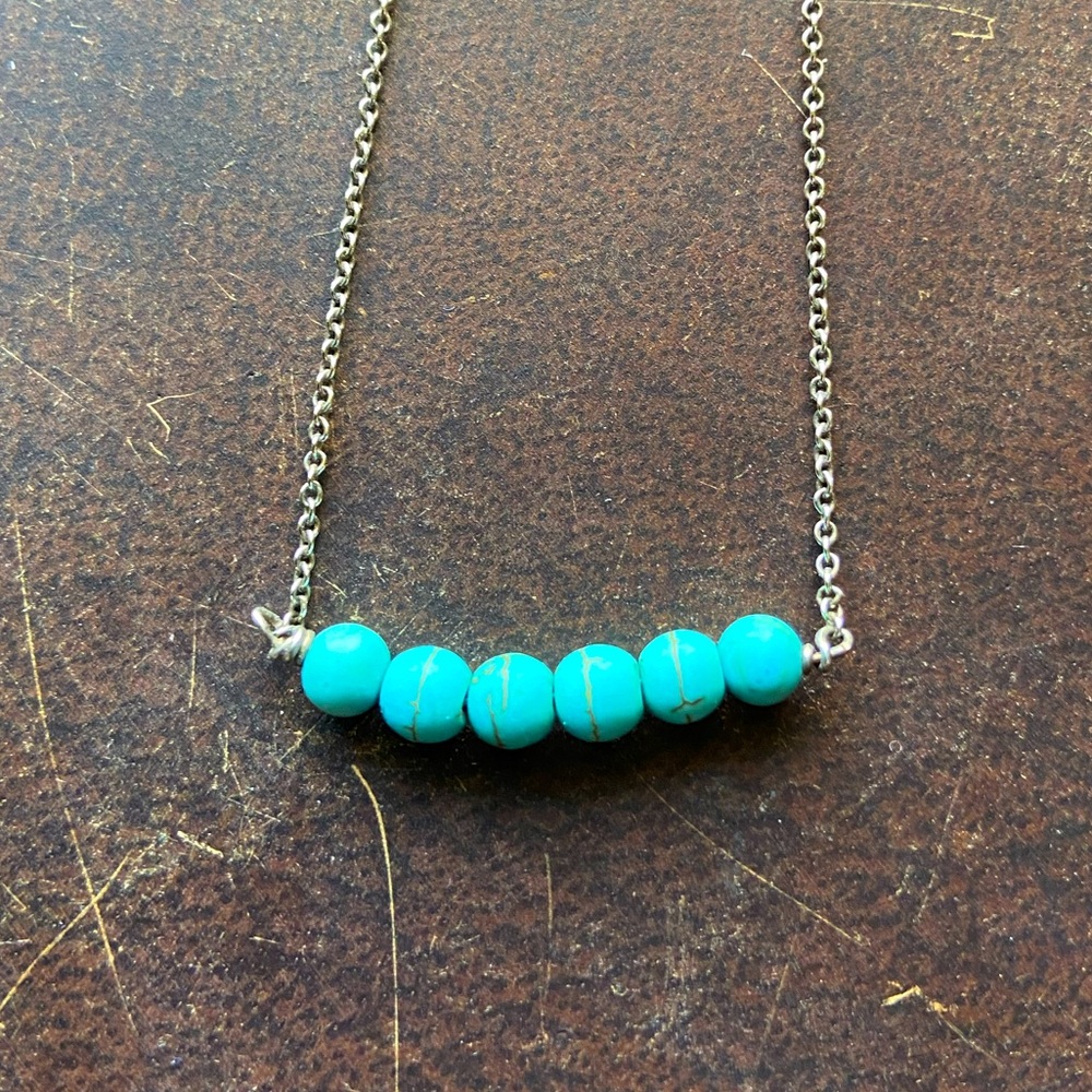 Simple but beautiful turquoise necklace